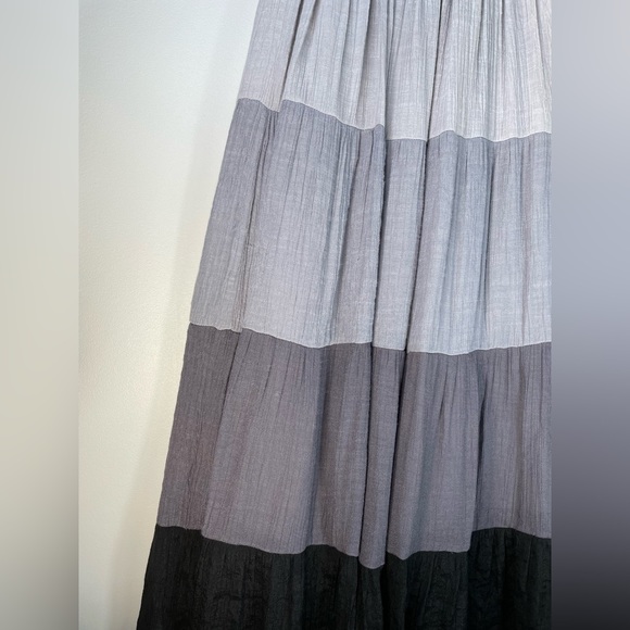 Black & Gray Tiered Blocked Ombré Maxi Skirt | Medium - Picture 2 of 5